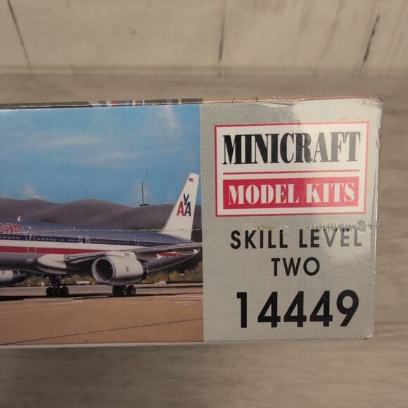 MINICRAFT #14449, BOEING 757-200, AMERICAN AIRLINES, 1:144 SCALE Factory Sealed - Picture 4 of 6